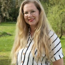 Valerie Lamein